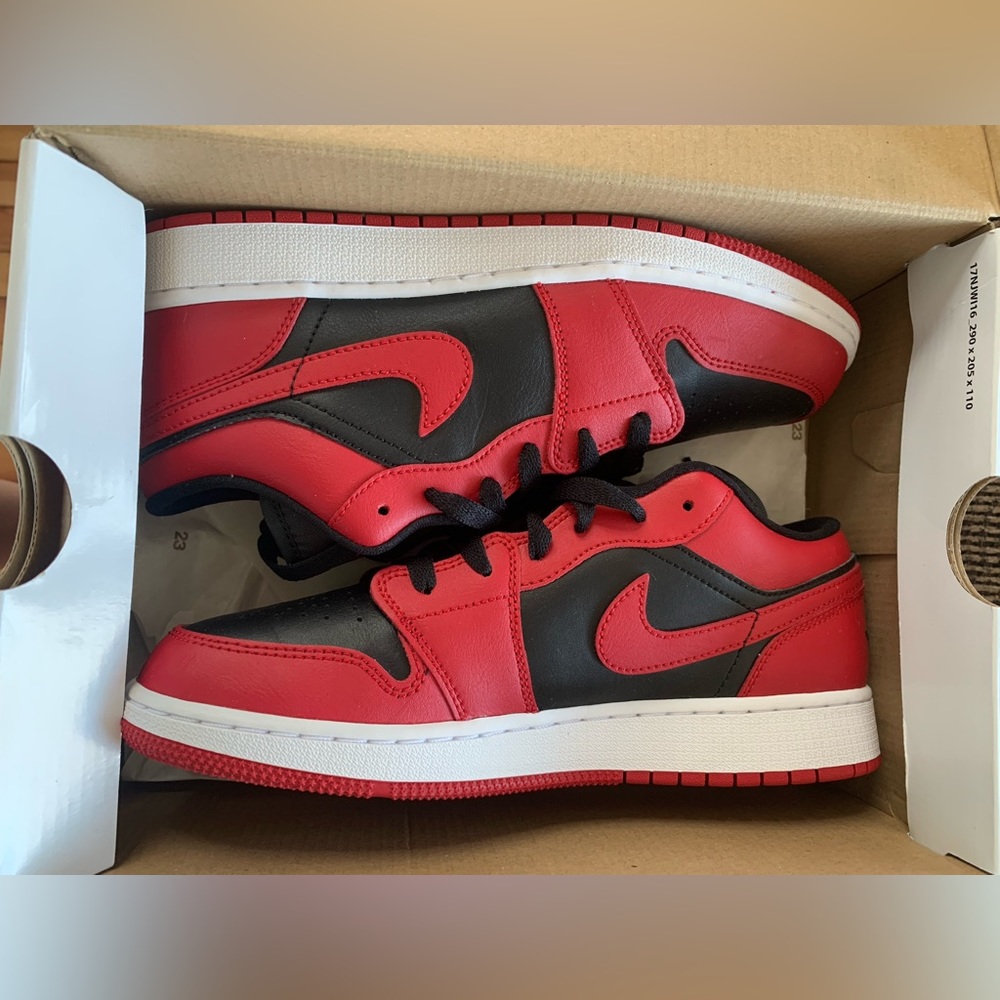 7Y / 8.5 AIR JORDAN 1 LOW (GS) GYM RED/BLACK-WHITE